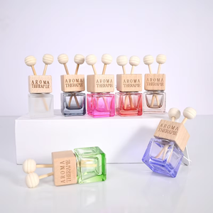 Botol Kaca Diffuser Mobil Grosir, Botol Pengharum Udara Kosong Dengan Tutup Kayu & Tongkat Rotan untuk Klip Ventilasi Mobil - Product Image 1