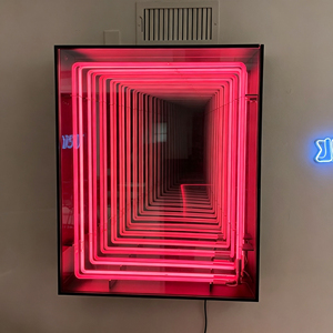 ป้ายไฟ LED 3 มิติ แบบกระจกอินฟินิตี้สั่งทำพิเศษ สำหรับตกแต่งผนังบาร์ รูปทรงอุโมงค์อินฟินิตี้ พร้อมโลโก้ - Product Image 2