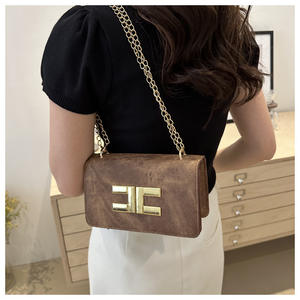 Sacs à bandoulière pour femmes à prix avantageux, sacs à chaîne décontractés pour femmes, sacs à la mode européens et américains pour femmes - Product Image 1