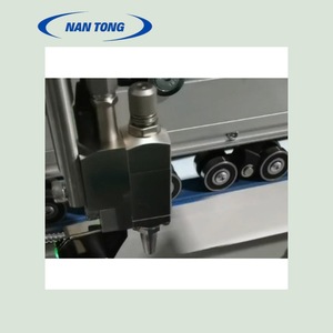 Système de pistolet à colle froide Nantou, buse de 1,3 mm, capacité de 250 ml, machine à coller les cartons, six commandes, deux pistolets - Product Image 1