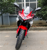 Moto automatique populaire Euro 5 250CC et moteur 4 temps à gaz refroidi à l'eau 400CC EFI avec frein à disque