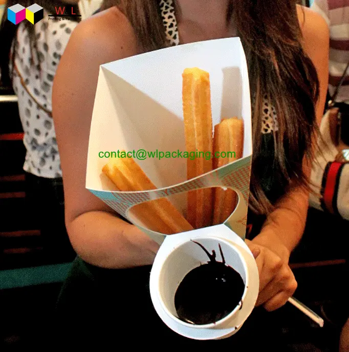 Fabrik heißer verkauf food grade papier gewohnheiten soja druckfarbe churros halter box mit sauce tasse loch container