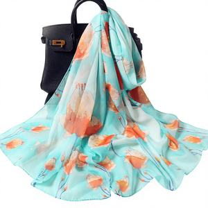 <span class=keywords><strong>Écharpe</strong></span> longue en mousseline <span class=keywords><strong>de</strong></span> soie, petite gaze, imprimé tulipes peintes à la main, pour femme, printemps-automne, polyvalente, protection solaire, vente en gros annuelle - Product Image 1
