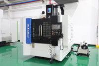 Centre d'usinage vertical 5 axes GUOSHENG MX400 Fanuc CNC, broche BT40, haute précision, automatique