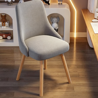 Chaise de salle à manger au design moderne, durable et stable, avec cadre en bois massif et dossier en cuir, pour la maison et l'hôtellerie