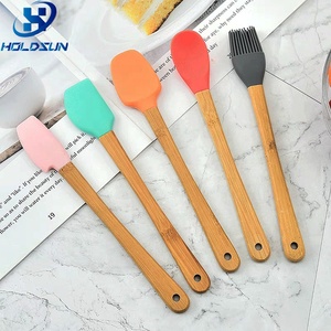 Tùy chỉnh màu sắc 5 cái chịu nhiệt cấp thực phẩm <span class=keywords><strong>Silicone</strong></span> phết bàn chải spatulas thiết lập với gỗ xử lý nhỏ công cụ nướng - Product Image 4