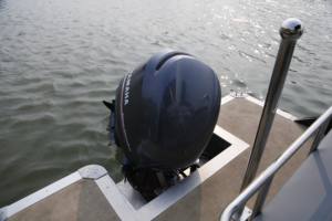 Bateau ponton de luxe Kinocean 2025 de 27 pieds en aluminium, série sport, conception personnalisée pour <span class=keywords><strong>10</strong></span> <span class=keywords><strong>personnes</strong></span>, pour la pêche et les loisirs, à vendre - Product Image 6