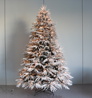 Arbre de Noël artificiel blanc traditionnel pré-éclairé avec des lumières blanches chaudes PE conseils arbre de Noël réaliste