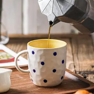 Polka-Punkt-Kaffee handbemalte Keramik-Teetasse mit Aufgießer Liebhaber Geschenke Frühstück Trinken Haushaltswaren