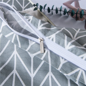 En promotion : Ensemble de housse de <span class=keywords><strong>couette</strong></span> en coton 3 pièces, motif flèches gris doux, literie en coton aérien et rafraîchissant, linge de lit antidérapant et durable - Product Image 5