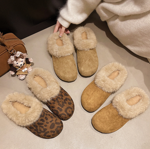 Pantofola in peluche da donna di colore solido invernale personalizzato in peluche di vendita calda di nuovi prodotti transfrontalieri - Product Image 1