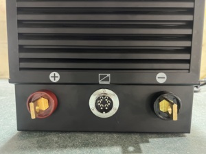 <span class=keywords><strong>Saldatrice</strong></span> Industriale MIG <span class=keywords><strong>a</strong></span> <span class=keywords><strong>Gas</strong></span> CO2 con Inverter e Alimentatore di <span class=keywords><strong>Filo</strong></span> <span class=keywords><strong>per</strong></span> Acciaio al Carbonio, 380V, Nuova Condizione - Product Image 4