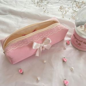 กล่องดินสอผ้าฝ้ายพับได้ขนาดใหญ่ ลายโบว์น่ารัก สำหรับเด็กนักเรียน  รักษ์โลก จุของได้เยอะ ใช้งานสะดวก พร้อมซิป - Product Image 2