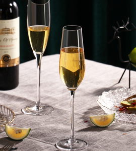 Vente Directe Usine Verres à Flûte à Champagne de Luxe en Cristal Vintage Européens pour Fête de Mariage - Product Image 3