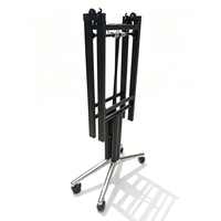 Grande table de bureau pliable avec structure en acier et roulettes, idéale pour les tables longues et les tables de formation