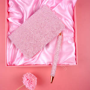 Stok pembe <span class=keywords><strong>2025</strong></span> Glitter elmas A6 dizüstü elmas tükenmez kalem hediye kutusu ile kızlar kadınlar için doğum günü anneler günü hediye setleri - Product Image 1