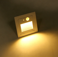 Bas prix ip65 escalier extérieur mur pied encastré dans le sol led étape lumière avec capteur de mouvement pour escalier de cinéma