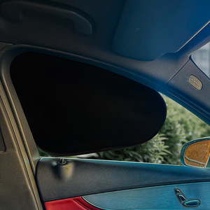 Juego <span class=keywords><strong>de</strong></span> Dos Parasoles Negros para Ventanas Laterales <span class=keywords><strong>de</strong></span> Auto, Aislamiento Térmico, Bloqueador Solar, Adhesión Estática, Superventas - Product Image 2