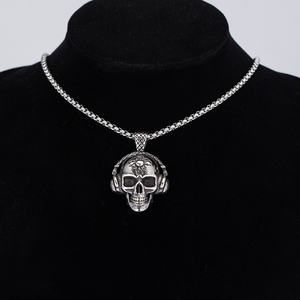 Pendentif Tête de Fantôme en Acier Inoxydable Rétro Punk pour Hommes, Collier avec Pendentif Crâne Écouteur pour Écouter de la Musique - Product Image 2