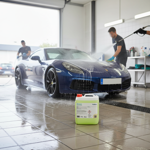 Cire liquide ultra-concentrée professionnelle pour l'entretien de la voiture spécialement conçue pour protéger le châssis et les véhicules à brillance sèche - Product Image 3