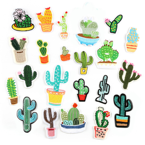 Toppa Ricamata a Forma di Cactus, Distintivo Floreale di Piante Succulente del Deserto, Applicazione Termoadesiva per Abbigliamento Estivo, Borse, Decorazioni Fai-<span class=keywords><strong>da</strong></span>-te a Tema Natura - Product Image 1