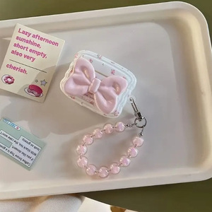 Funda protectora para auriculares AirPods de 4.ª generación, lazo rosa con cordón rosa - Product Image 3