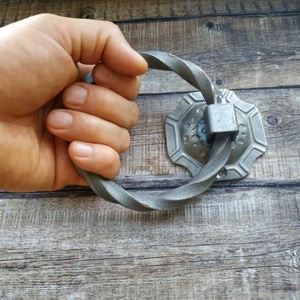 Merveilleux Fabriqués À La Main En Métal De Porte et Poignée de Fenêtre - Product Image 1