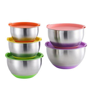 Juego de cuencos de ensalada ecológicos de acero inoxidable pulido con tapa de silicona y fondo antideslizante para utensilios de cocina - Product Image 4