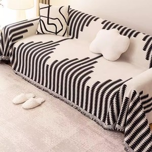 Funda de sofá de 3 plazas con diseño de espina de pescado – Juego completo de manta antiarañazos para gatos, protector de sofá antideslizante para sala de estar – Apto para mascotas - Product Image 2