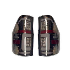 Luces Traseras LED para Ford Ranger con Lentes Ahumadas 2012-2022, Modificación con Señales de Giro Secuenciales y Luces de Reversa - Product Image 3