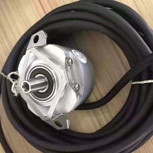 Encoder Heidenhain ECN413 2048 16S15-2K Incremental con Cables de Conexión y Extremo Redondo - Product Image 1