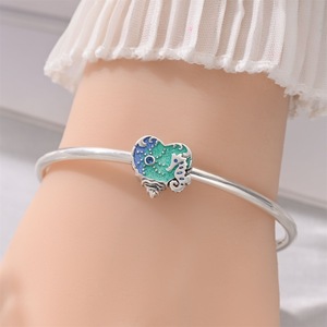 Leuchtende Ozean-Charms Zirkon Niedliche Messing Versilberte Im-Dunkeln-Leuchtende Meereslebewesen Schildkröte Seestern Seepferdchen Perlen DIY Armband - Product Image 5