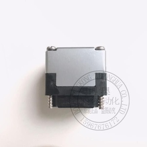 Interruptor de Proximidad IDEC HS5E D4 G4 VF4 VF7Y C7Y D7Y F7Y G7Y VD4 VJ4 Metálico 24V IP22 para Uso Industrial - Product Image 4
