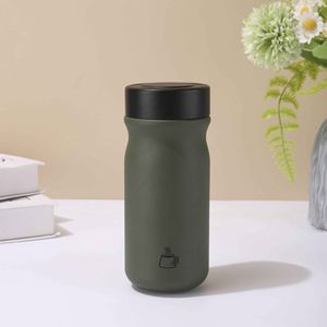 Adults Stainless Steel Tumbler With Modern Design and Insulation - Product Image 2