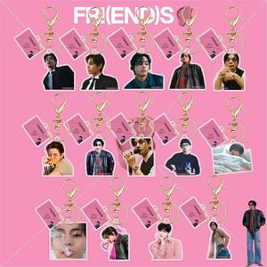 Venta al por mayor KPOP Idol <span class=keywords><strong>Kim</strong></span> <span class=keywords><strong>Tae</strong></span> <span class=keywords><strong>Hyung</strong></span> Bangtan Boys <span class=keywords><strong>V</strong></span> FRI(END)S Llavero de plástico Llavero Acrílico - Product Image 1