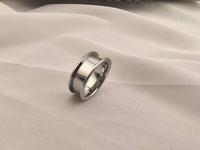 Bague unisexe en acier inoxydable plaqué or rose 8 mm, finition polie, double rainures, tendance, classique, cadeau de mariage