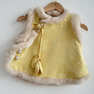 Tongxingyuan Girls Chinese Style Fleece Lined Vest Jacquard Embroidered Tang Suit New Year Outfit - Product Image 4