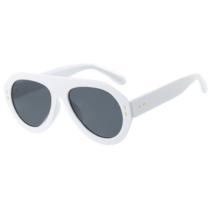 Gafas de Sol Ovaladas de Moda para Mujer, Protección UV400, Decoración Retro con Remaches, Montura Grande, Tendencia - Product Image 3