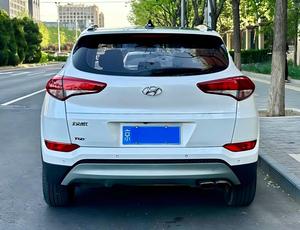 <span class=keywords><strong>Hyundai</strong></span> <span class=keywords><strong>Tucson</strong></span> en Oferta, SUV de 5 Plazas, 130KW 265 Nm, Automático, Volante a la Izquierda, R17, Auto Usado con Interior Oscuro - Product Image 5