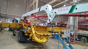 Camion pompe à béton d'occasion 2020, 85% neuf, châssis <span class=keywords><strong>Xc</strong></span>-mg HB37V Howo/Sitrak, moteur diesel, 37m - Product Image 6
