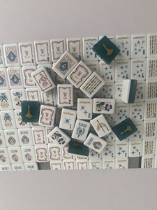 2026 Meilleure vente transfrontalière : Mahjong américain en acrylique bicolore, imprimé à l'intérieur, 160 jetons standard, <span class=keywords><strong>jeu</strong></span> manuel, OEM ODM disponible - Product Image 4
