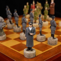 Juego de Ajedrez de Resina con Temática de la Segunda Guerra Mundial, 3.5 Pulgadas, Pintado a Mano