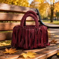 Sacs tissés au crochet faits à la main par des designers 2026 |   Pochette en fil de t-shirt doux pour les soirées et le quotidien |   Cadeau artisanal de luxe pour femmes