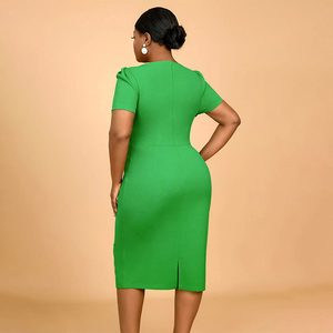 Vestido casual de mujer con cuello redondo y manga corta, diseño de trébol con cuentas, dobladillo con volantes, estilo lápiz, color verde, venta al por mayor. - Product Image 2