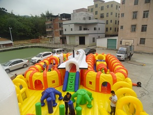 QIQU - Pista <span class=keywords><strong>de</strong></span> Obstáculos Inflable Gigante Comercial, Resistente al Fuego, <span class=keywords><strong>de</strong></span> PVC Sijia, con Temática <span class=keywords><strong>de</strong></span> Cohetes Espaciales, Ecológica, para 50 Personas - Product Image 4