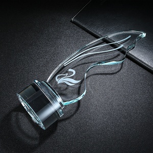 Nouveau danseur papillon Design personnalisé trophée Souvenir opéra et Musical K9 optique verre clair cristal Logo cadeau - Product Image 4