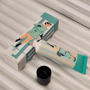 Article populaire : Base de maquillage translucide pour minimiser les pores, base de maquillage légère pour un maquillage quotidien - Product Image 2