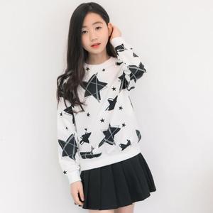 Nouveaux produits : Recherche de distributeur pour le sweat à capuche en polaire String Palace - Product Image 1