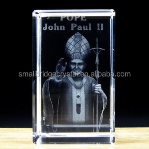 Cristales Artesanales Personalizados al por Mayor de Small Bridge, Cristal con Grabado Láser 3D del Papa Juan Pablo <span class=keywords><strong>II</strong></span>, Iglesia Católica de Roma, Cubo de Cristal Religioso - Product Image 2
