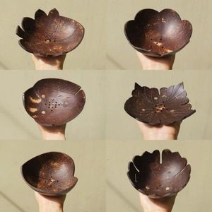 Nuevo Jabonero Impermeable de Cáscara de Coco, Artesanía de Flor de Coco de Vietnam, Hecho a Mano de Alta Calidad, Moderno - Product Image 4